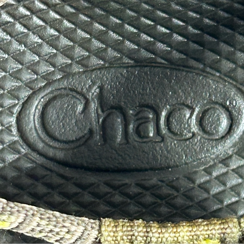 Chaco Sandals with Black and Olive Green Pattern Adjustable Straps Size 6 - Picture 7 of 8